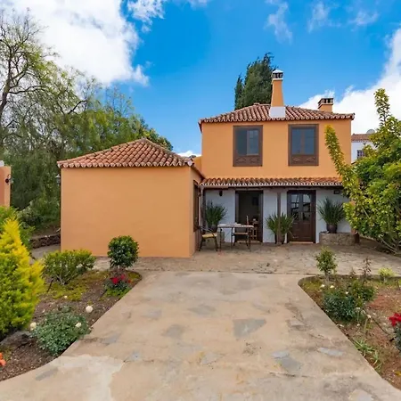 Villa Charming With Sea View In *