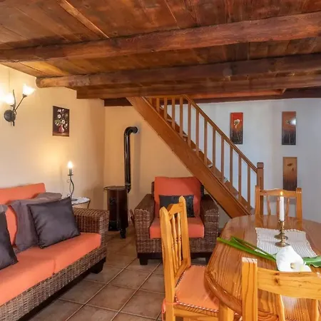 Charming With Sea View In Villa